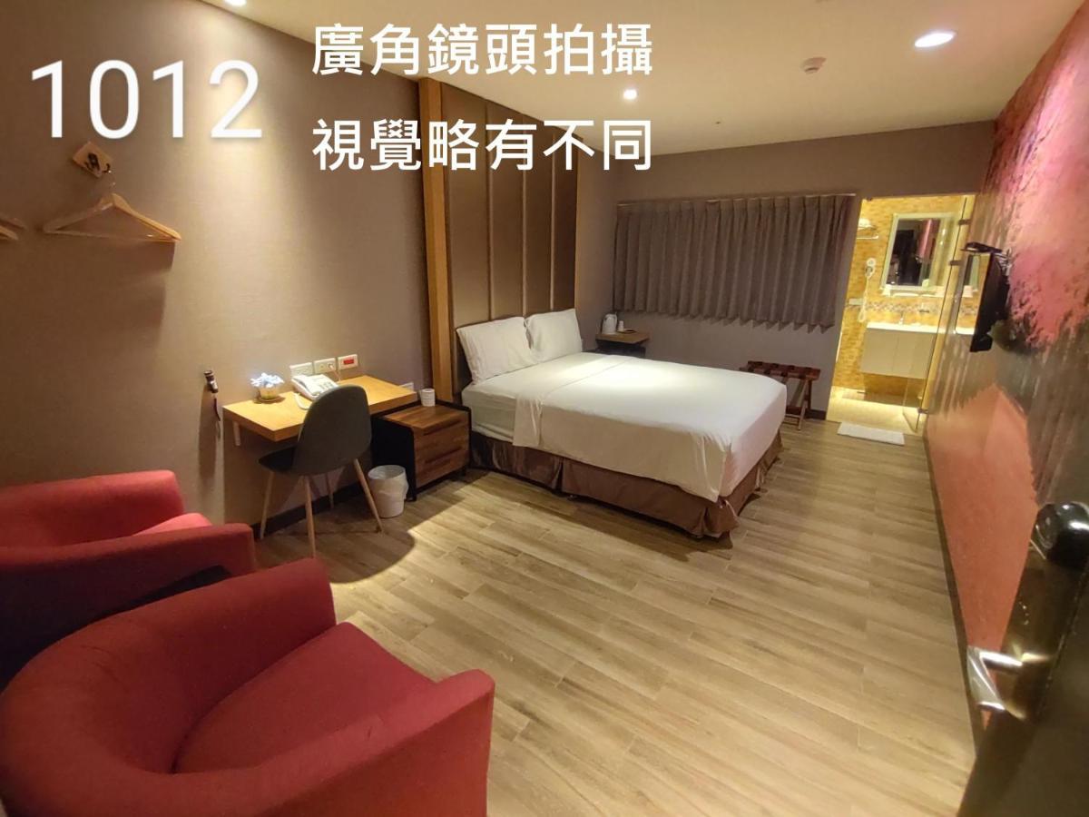 Honest & Warm Hotel Taoyuan Bagian luar foto